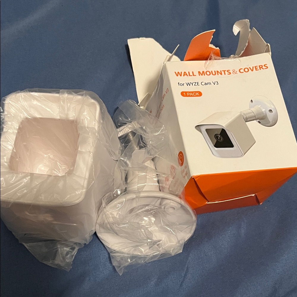 Wyze Cam V3 White Mounts and Covers Set